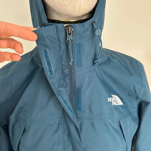 The North Face Women’s Antora Rain Jacket - Picture 8 of 12